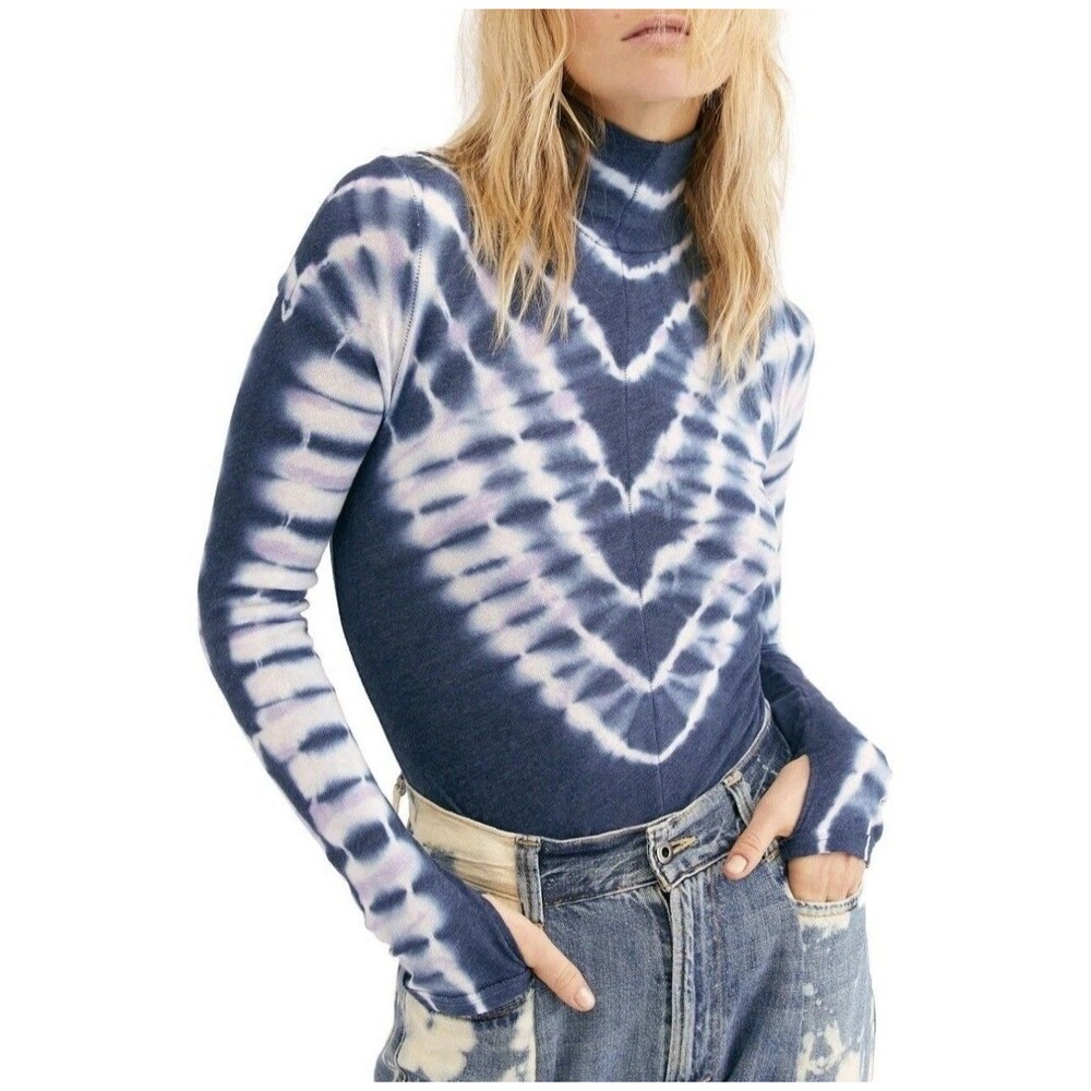 We the Free Psychedelic Printed Top Sz Small Mock Neck Revolve